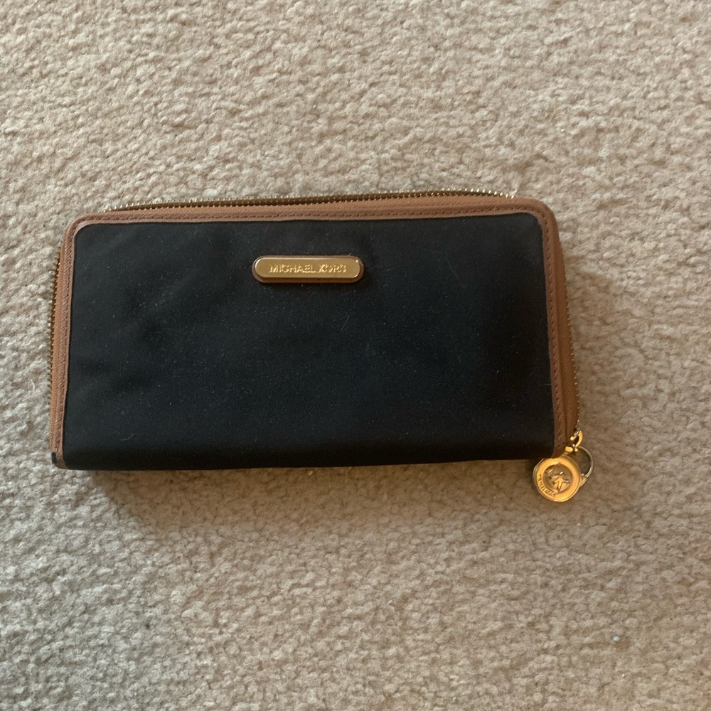 Michael Kors wallet
